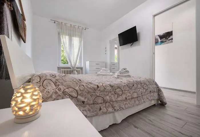 Le Coccinelle Lovely View Apartment Lierna